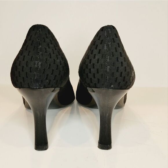 WOMENS Ann Taylor Made in Italy BLACK TEXTILE HEEL PUMPS - Picture 8 of 13
